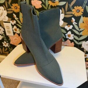 Steve Madden Nichol Knit Bootie - Olive, Size 12M